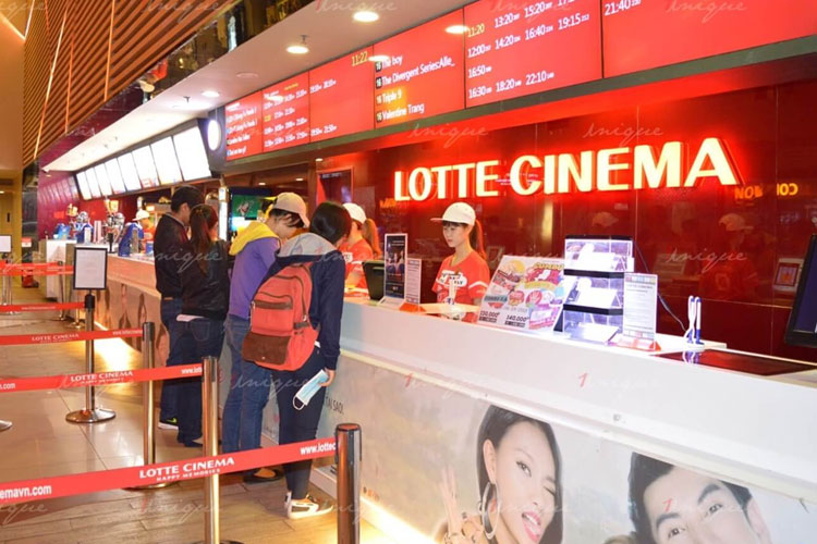 Nhân viên Lotte Cinema nhìn chung thân thiện, lịch sự