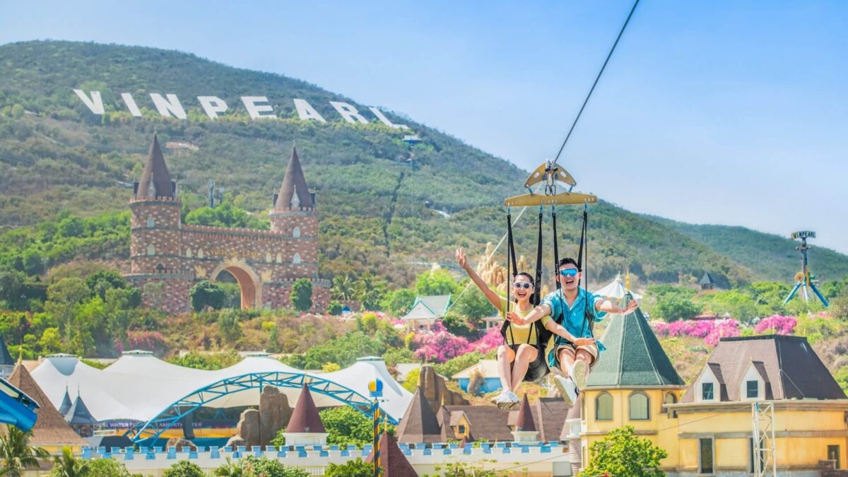 Giá vé VinWonder Nha Trang mới nhất 2026