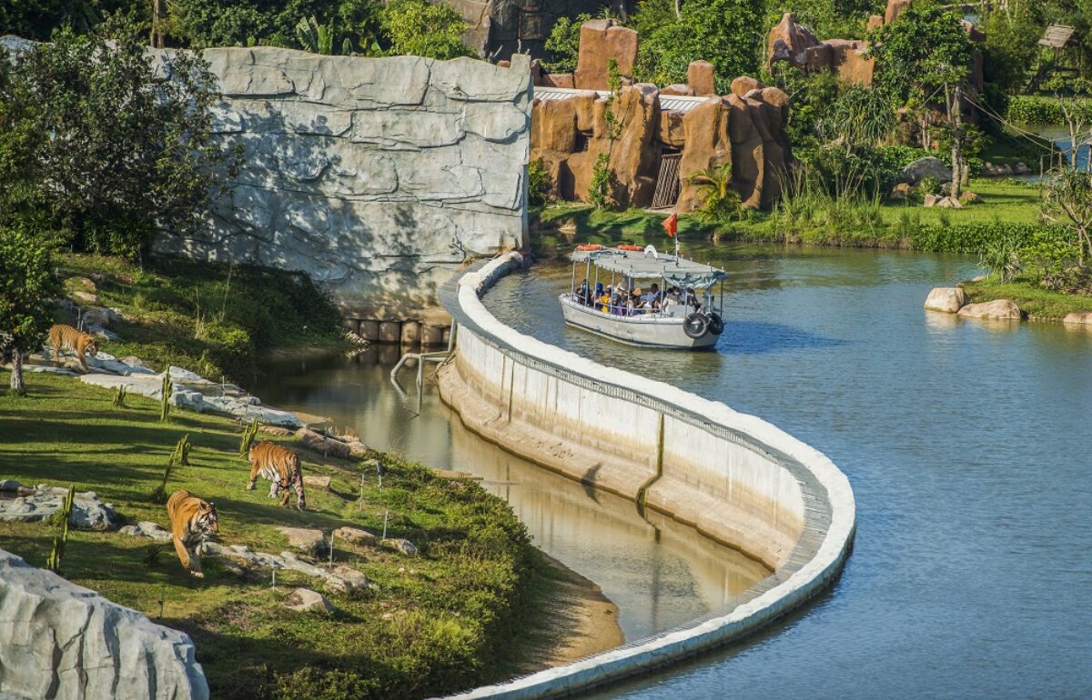 River Safari trong giá vé VinWonders Nam Hội An